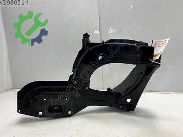 Mercedes-Benz ML Far Braketi 1646200291 çıkma parça