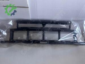 MERCEDES W176 AMG TAMPON BRAKETİ ÖN ORTA 1768852600