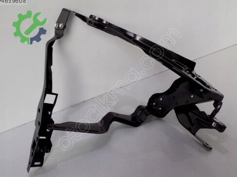 Mercedes-Benz C Serisi Far Braketi 2046201291 çıkma parça