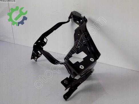 Mercedes-Benz C Serisi Far Braketi 2046201291 çıkma parça