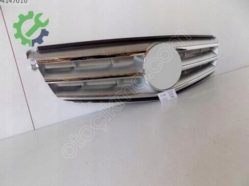 Mercedes-Benz C Serisi Ön Panjur 2048800023 çıkma parça