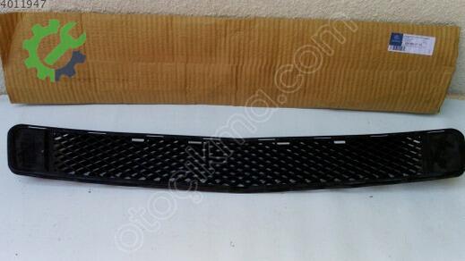 Mercedes-Benz C Serisi Tampon Izgarası 2048852123 çıkma parça