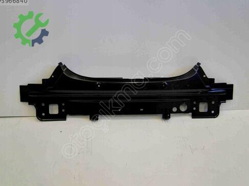 Mercedes-Benz C180 Komple Arka 2056404000 çıkma parça