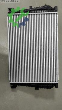 Mercedes-Benz C Serisi Intercooler Radyatörü A0995002400 çıkma parça