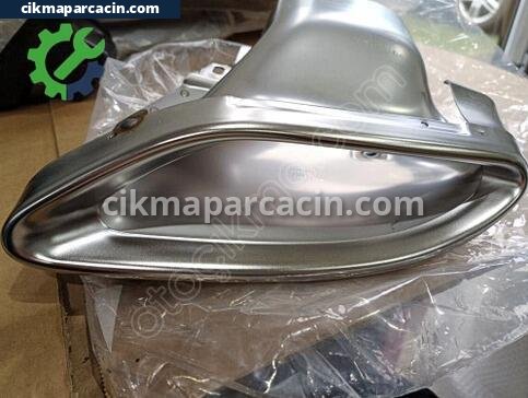 Mercedes-Benz C180 Egzoz Ucu Krom çıkma parça