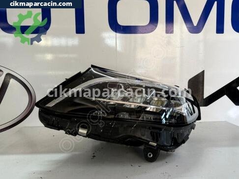 Mercedes-Benz C180 Sol Ön Far çıkma parça