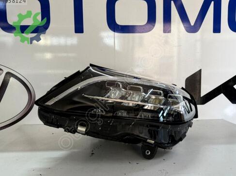 Mercedes-Benz C180 Sol Ön Far çıkma parça