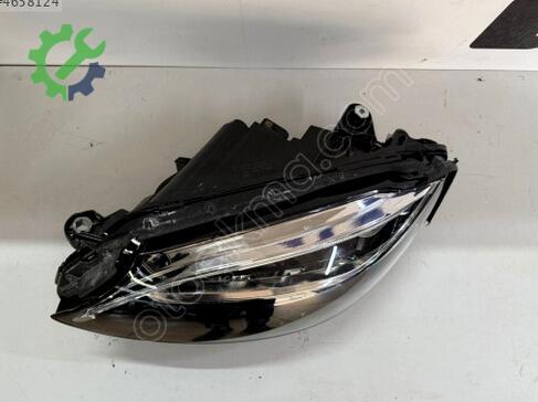 Mercedes-Benz C180 Sol Ön Far çıkma parça