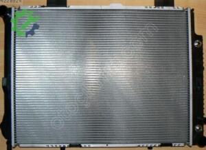 MERCEDES W210 E220 SU RADYATÖRÜ KLİMALI 2105003003