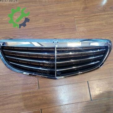 Mercedes-Benz E Serisi Panjur çıkma parça