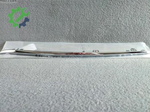 Mercedes-Benz E Serisi Tampon Izgara Çıtası 2138850221 çıkma parça