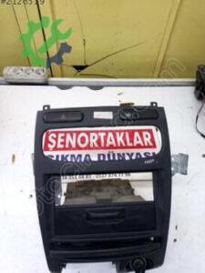 MİTSUBİSHİ CARİSMA ORJİNAL DOLU ORTA KONSOL VE ÇERÇEVESİ