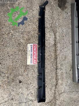 Mitsubishi Carisma Marşbiyel Kaplaması MB944768 çıkma parça