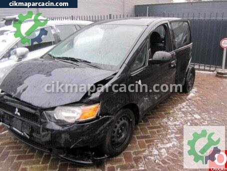 Mitsubishi Colt çıkma parça