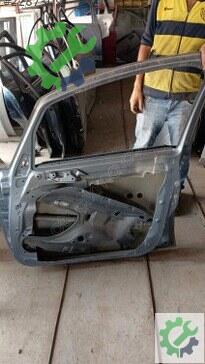 Mitsubishi Colt Sağ Ön Kapı çıkma parça