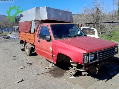 Mitsubishi L200 Sağ Ön Kapı çıkma parça