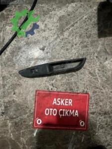 Opel Mokka cam düğmesi