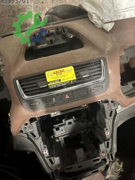 Opel Mokka Flaşör Düğmesi çıkma parça