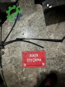 Opel Mokka ön cam silecek kolu