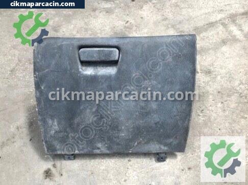 Mitsubishi Carisma Torpido Kapağı çıkma parça
