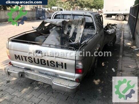 Mitsubishi L200 Bagaj Kapağı çıkma parça