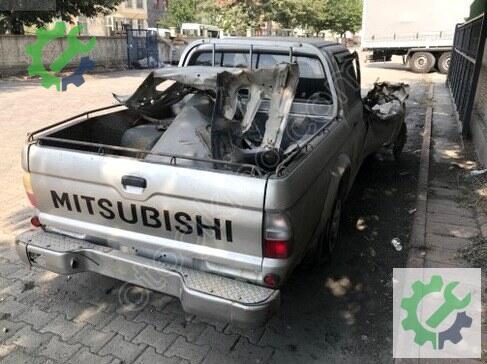 Mitsubishi L200 Bagaj Kapağı çıkma parça