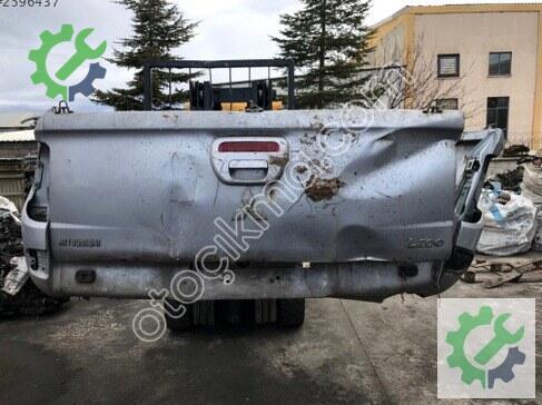 Mitsubishi L200 Sol Arka Çamurluk 2006-2009 çıkma parça