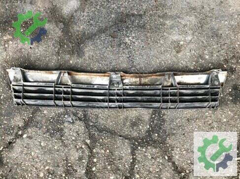 Mitsubishi Lancer Ön Panjur 1985-1988 çıkma parça