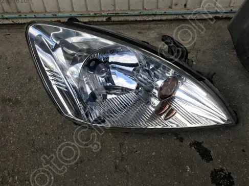 Mitsubishi Lancer Sağ Ön Far çıkma parça
