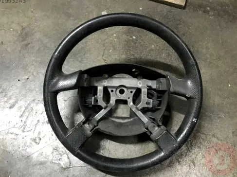Mitsubishi Space Star Direksiyon Simidi çıkma parça
