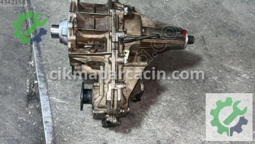 Nissan Navara Şanzıman Komple 33152-EA31B çıkma parça