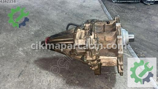 Nissan Navara Şanzıman Komple 33152-EA31B çıkma parça