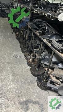 Nissan Navara Arka Aks 39600EB30A çıkma parça
