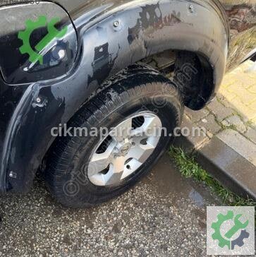 Nissan Navara Jant çıkma parça