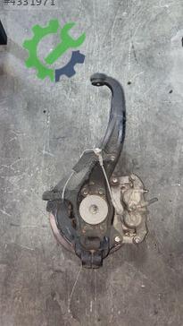 Nissan Navara Sağ Taşıyıcı 40015-4KJ0A çıkma parça