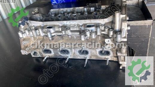 Nissan Navara Silindir Kapağı 110415059R çıkma parça