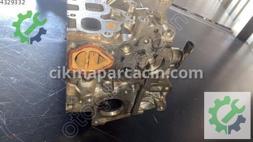 Nissan Navara Silindir Kapağı 110415059R çıkma parça