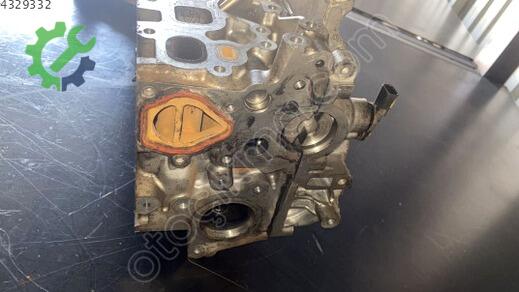 Nissan Navara Silindir Kapağı 110415059R çıkma parça