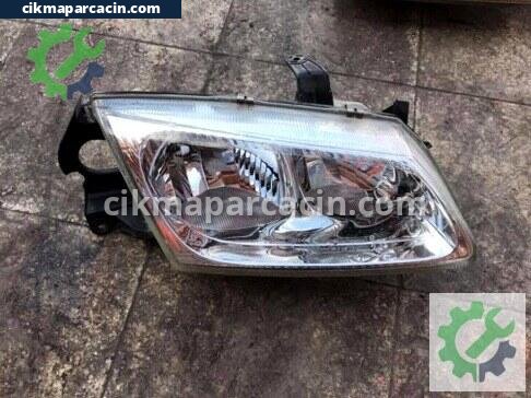 Nissan Almera Sağ Ön Far çıkma parça