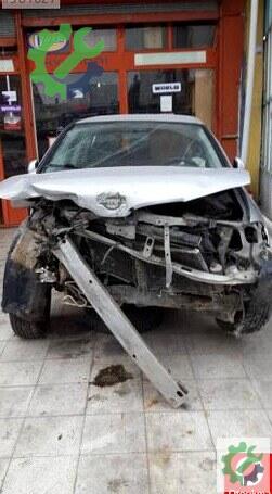 Nissan Almera MP3 Çalar çıkma parça
