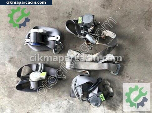 Nissan Bluebird Emniyet Kemeri çıkma parça