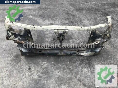 Nissan Bluebird Ön Panel çıkma parça