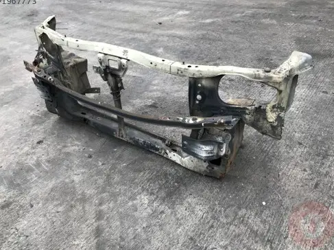 Nissan Bluebird Ön Panel çıkma parça
