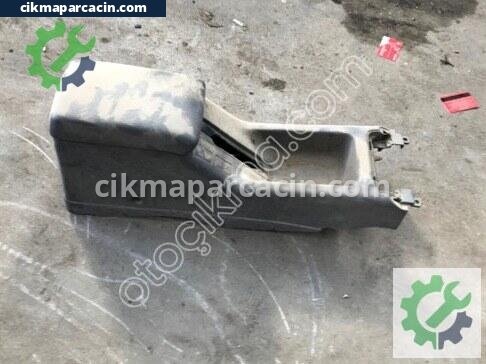Nissan Bluebird Orta Konsol çıkma parça
