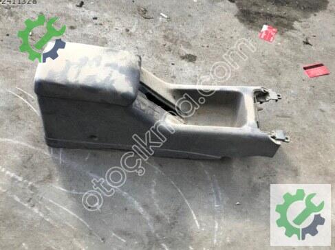 Nissan Bluebird Orta Konsol çıkma parça
