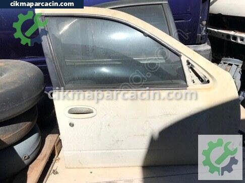 Nissan Bluebird Sağ Ön Kapı çıkma parça