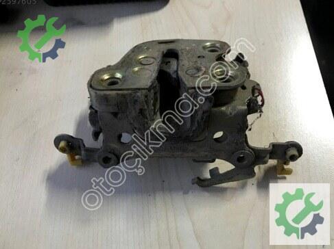 Nissan Pick-up Sağ Arka Kapı Kilidi 1985-1997 çıkma parça