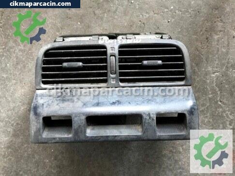 Nissan Maxima Kalorifer Izgarası çıkma parça