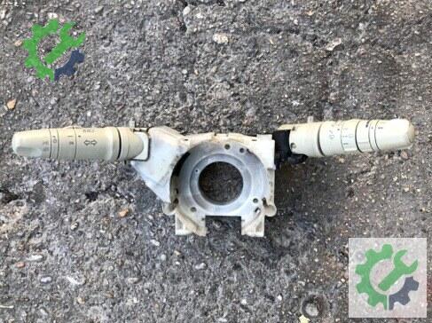 Nissan Micra Sinyal Kolu çıkma parça