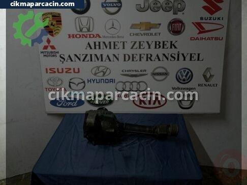 Nissan Navara Ön Defransiyel çıkma parça